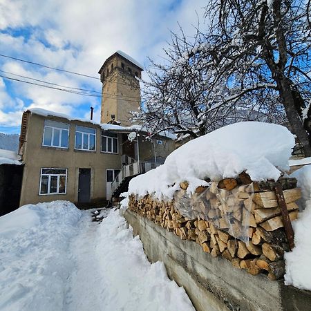 Guest House Ketevan Niguriani Mestia Esterno foto